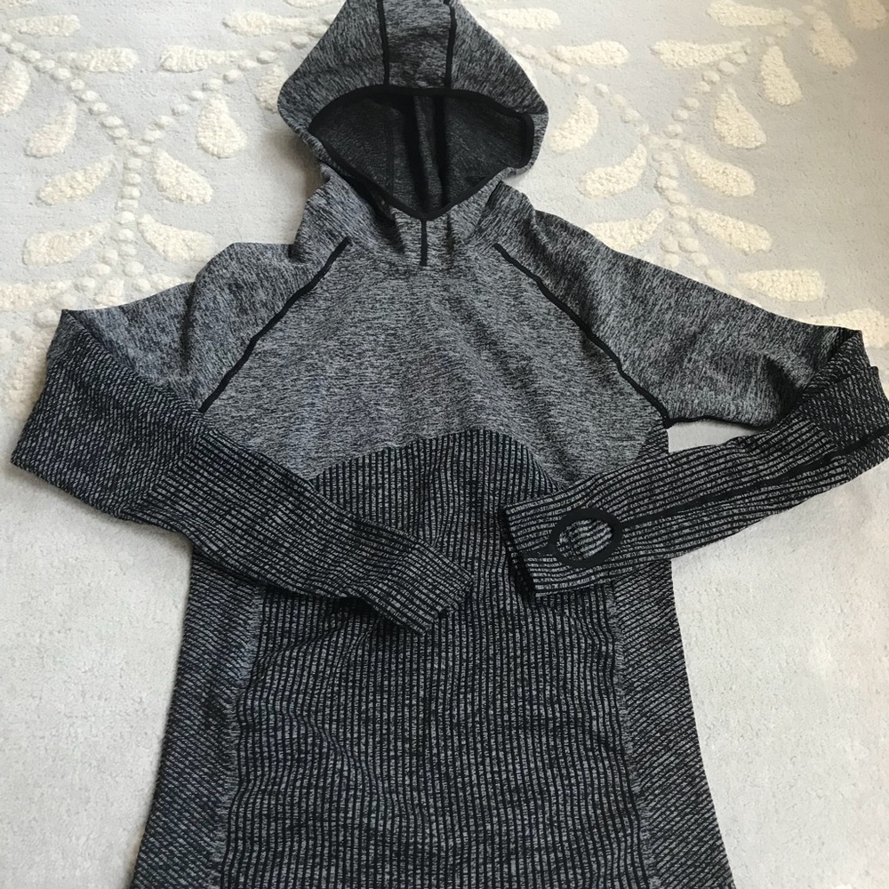 Fabletics pullover
